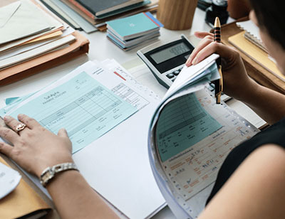 bookkeeper-radison-radfin-financial-solutions